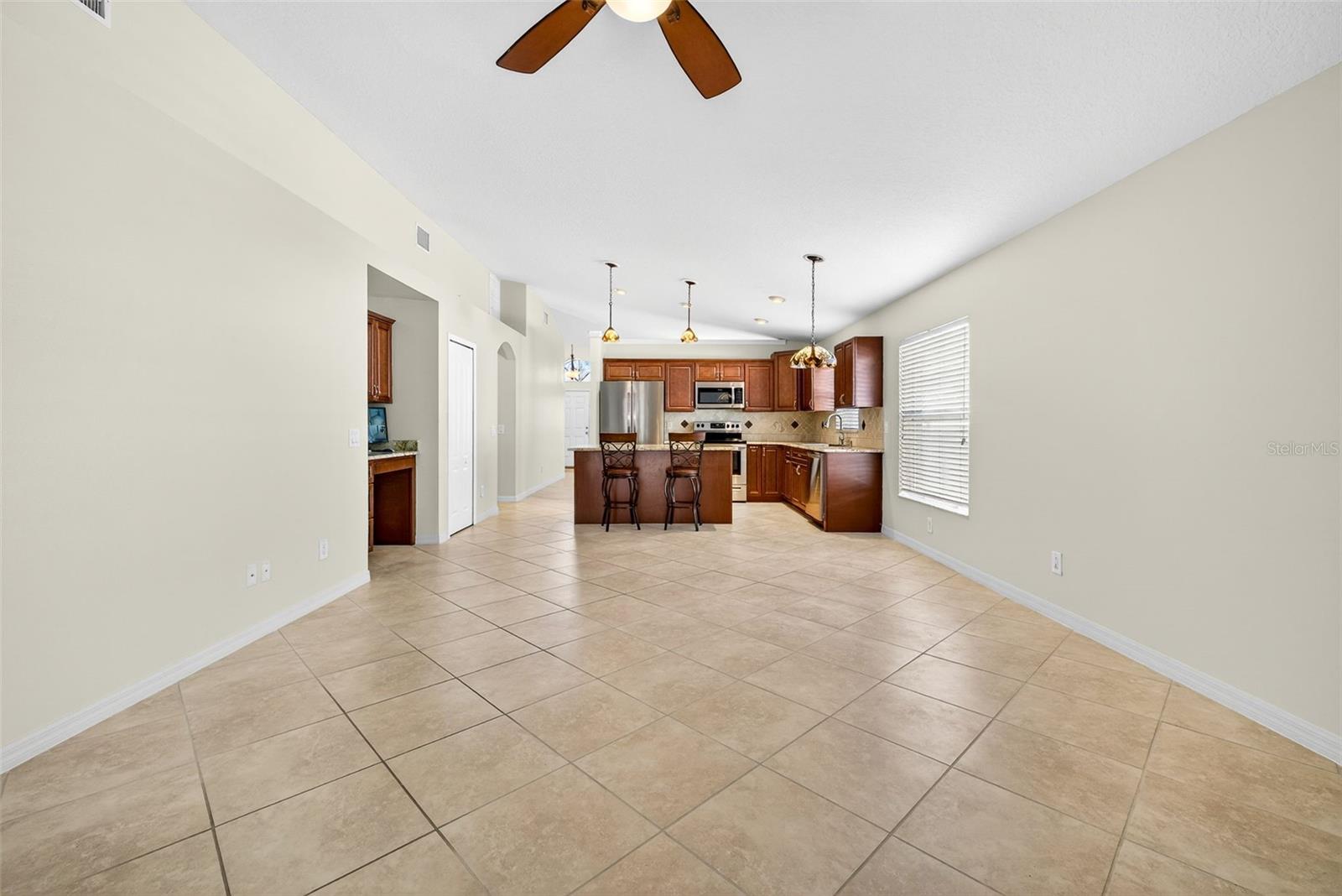 3517 CLOVER BLOSSOM CIR, LAND O LAKES, FL, 34638