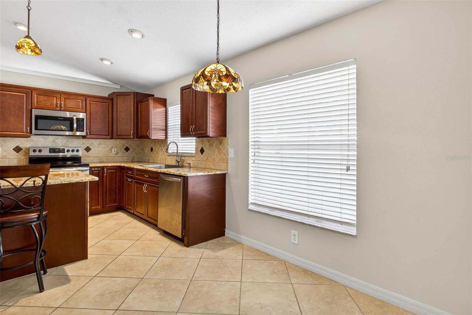 3517 CLOVER BLOSSOM CIR, LAND O LAKES, FL, 34638