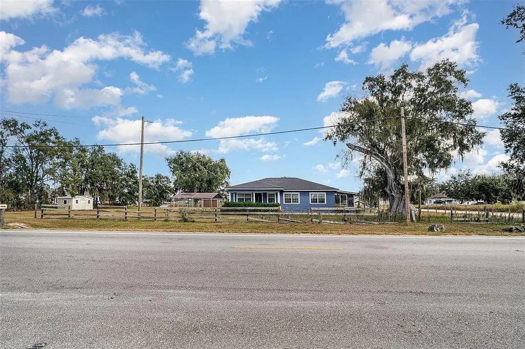 10820 S COUNTY ROAD 39, LITHIA, FL, 33547