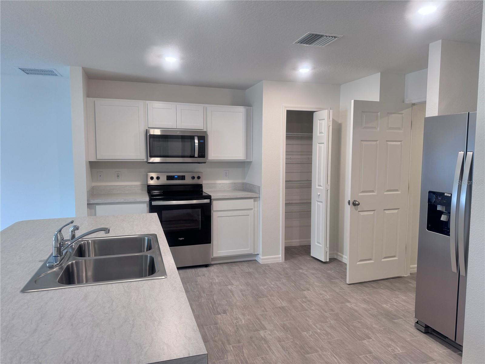 76 PINE CIRCLE DR, PALM COAST, FL, 32164