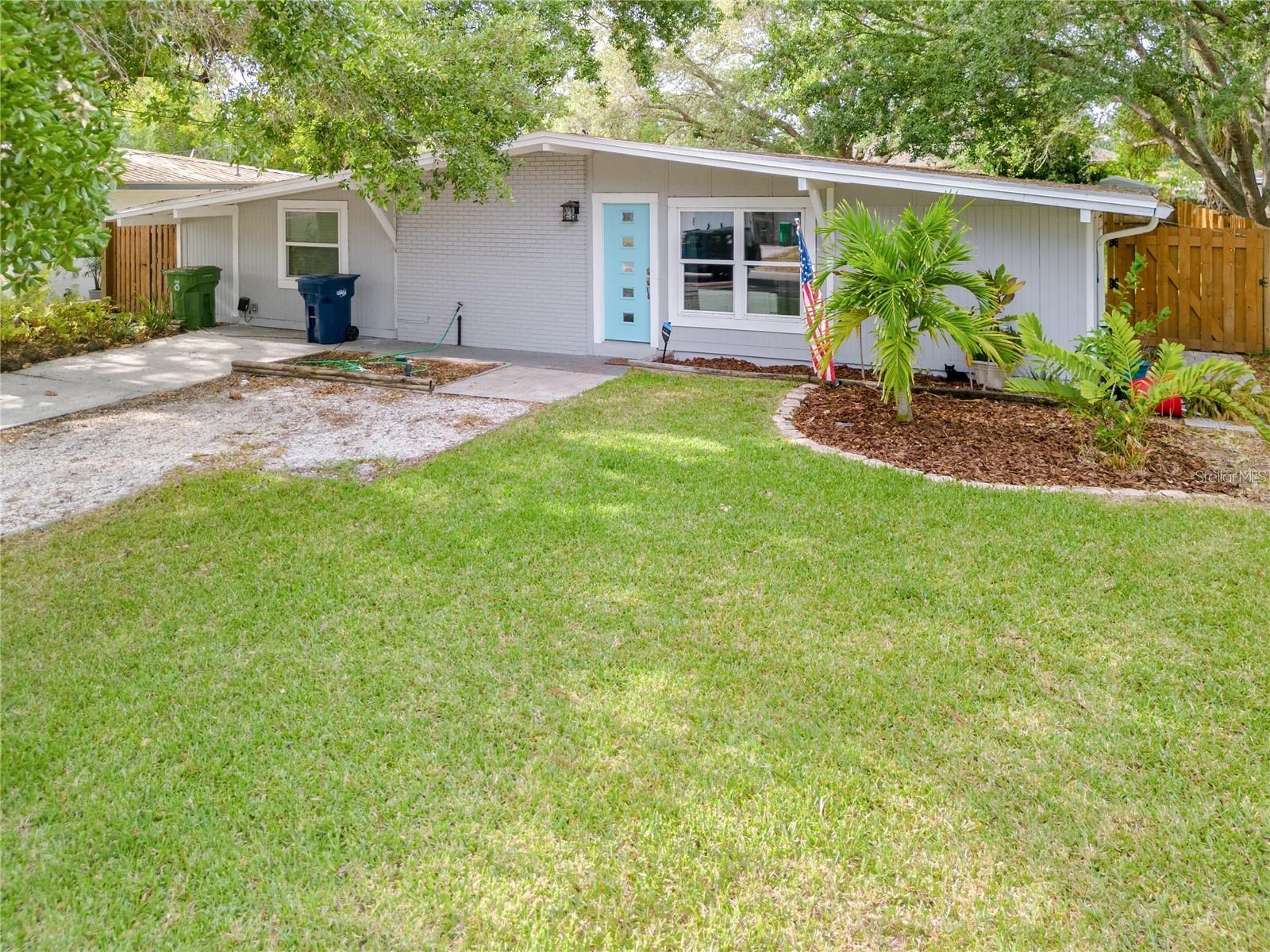 4105 W BAY AVE, TAMPA, FL, 33616