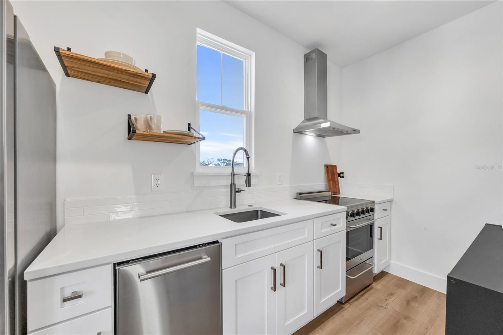 906 ALLENDALE LN, WINTER GARDEN, FL, 34787