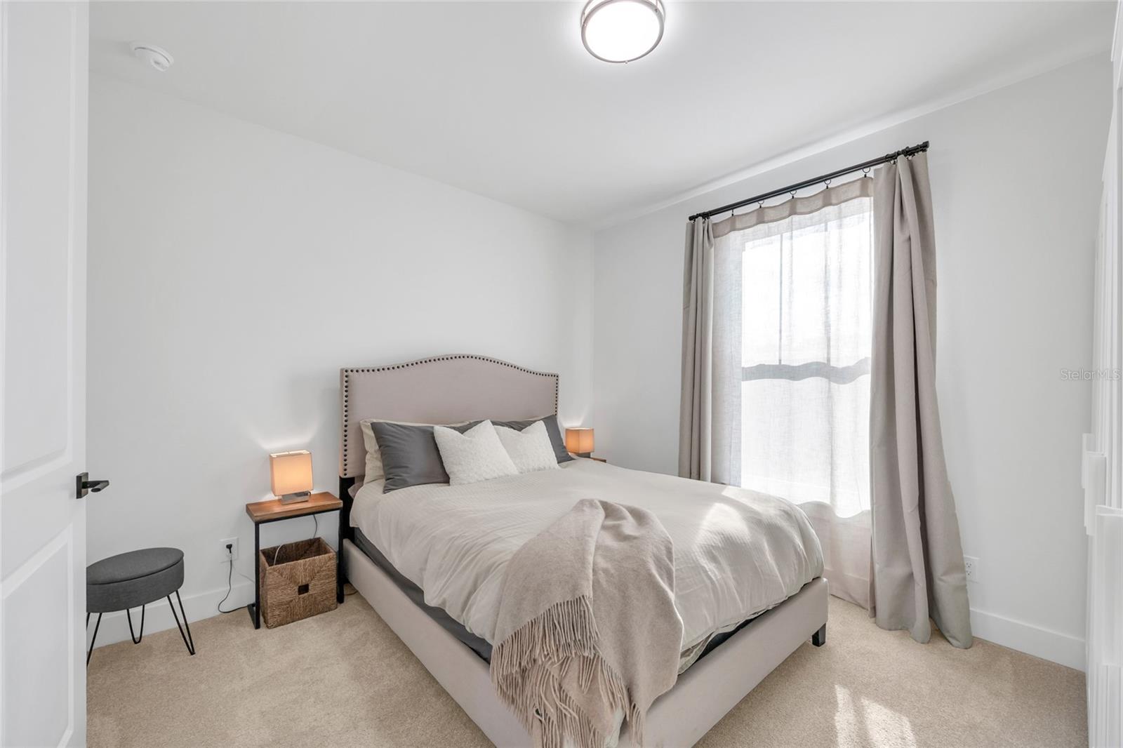 906 ALLENDALE LN, WINTER GARDEN, FL, 34787