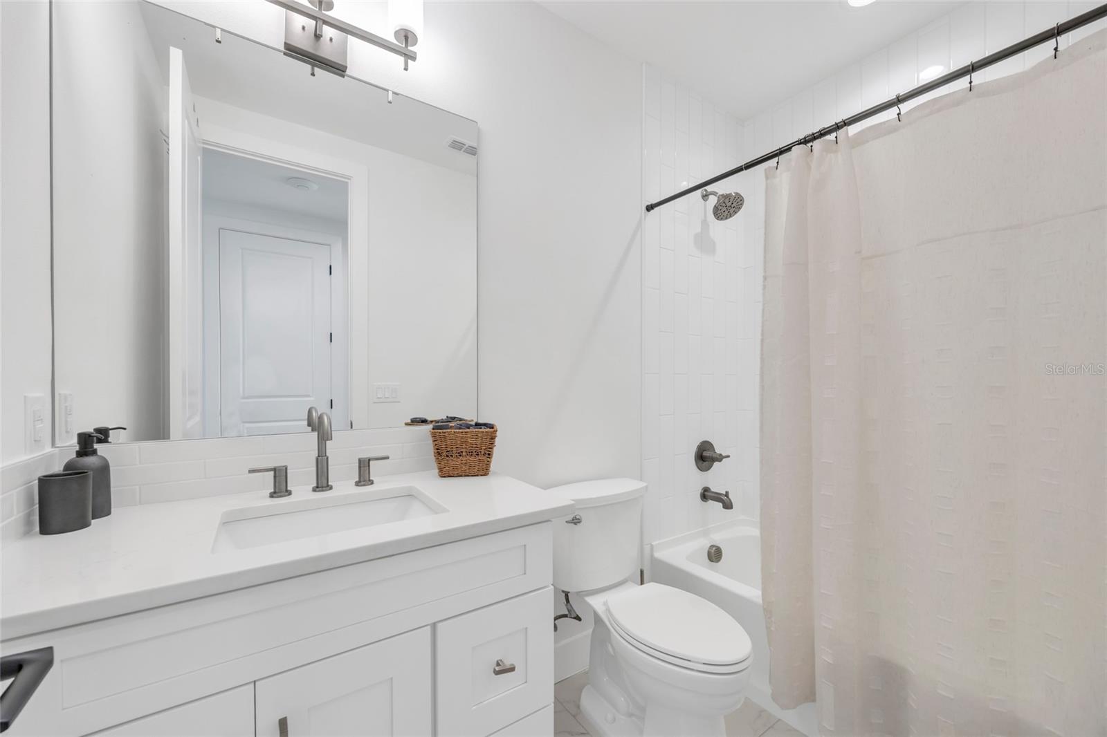 906 ALLENDALE LN, WINTER GARDEN, FL, 34787