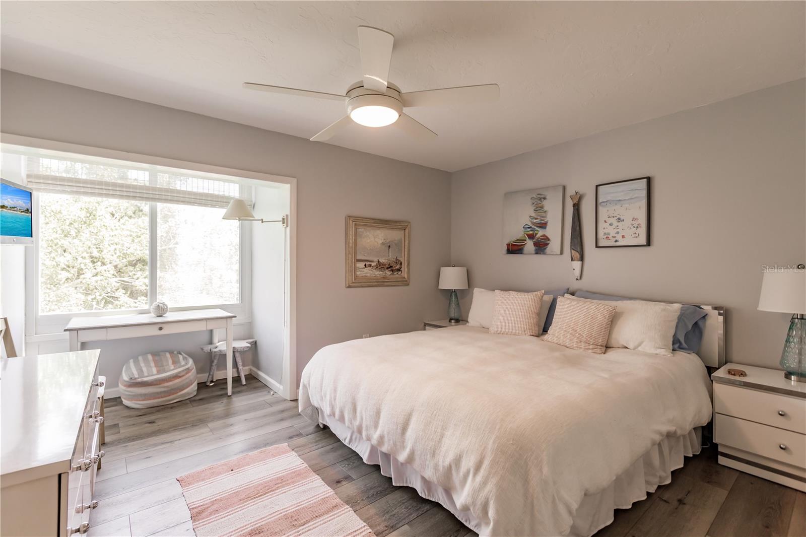 1200 E PEPPERTREE LN #303, SARASOTA, FL, 34242