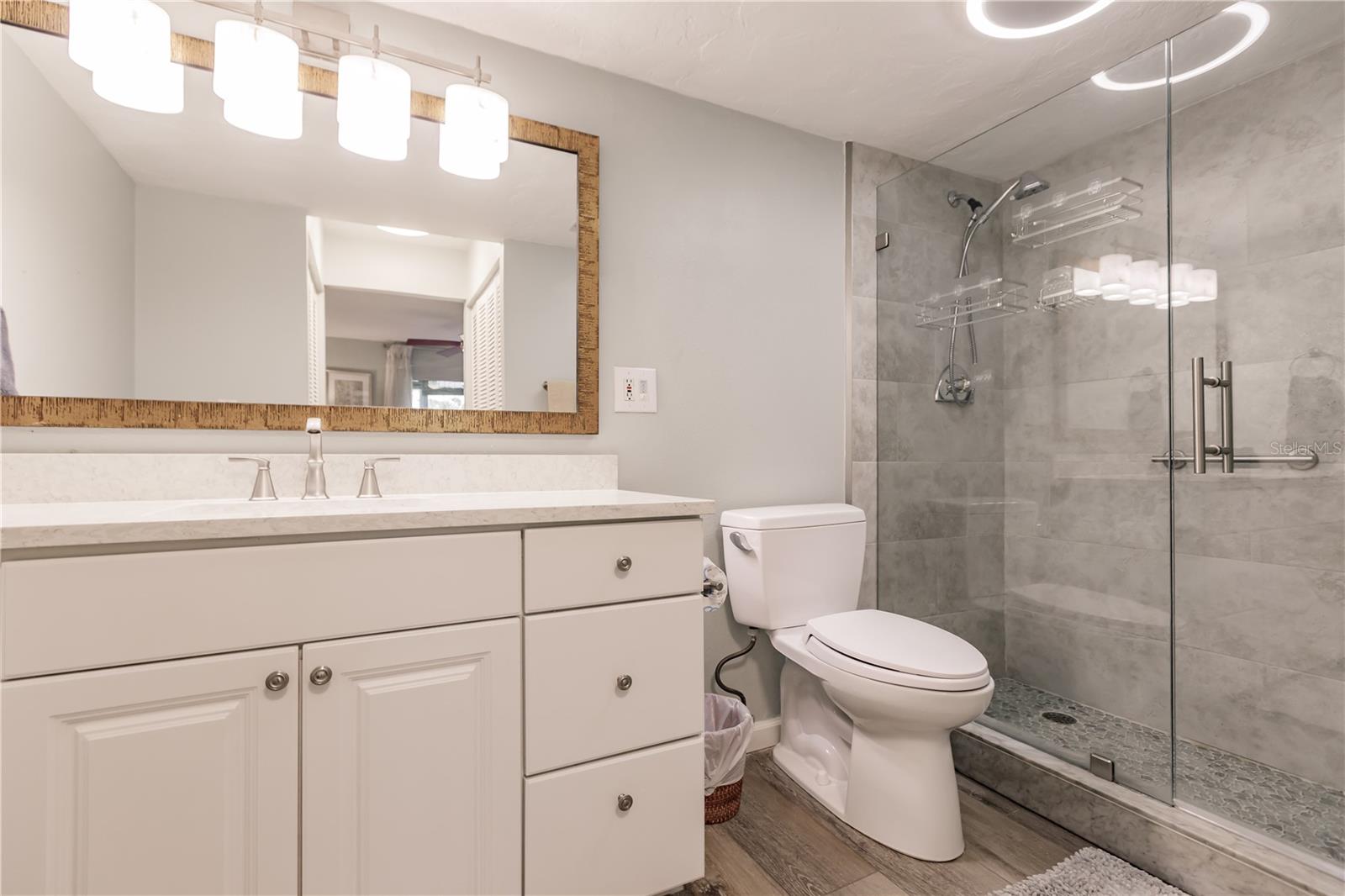 1200 E PEPPERTREE LN #303, SARASOTA, FL, 34242