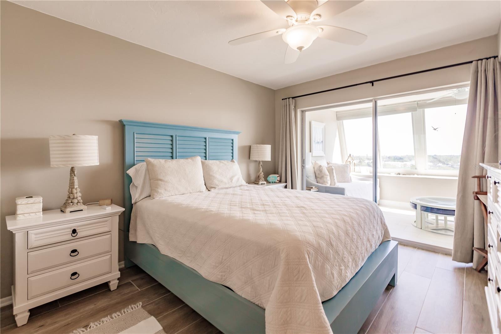 1200 E PEPPERTREE LN #602, SARASOTA, FL, 34242