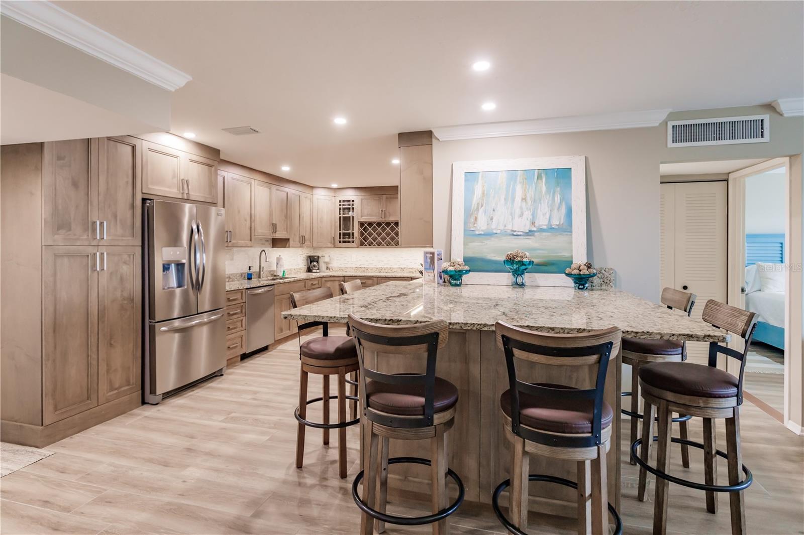 1255 E PEPPERTREE DR #602, SARASOTA, FL, 34242