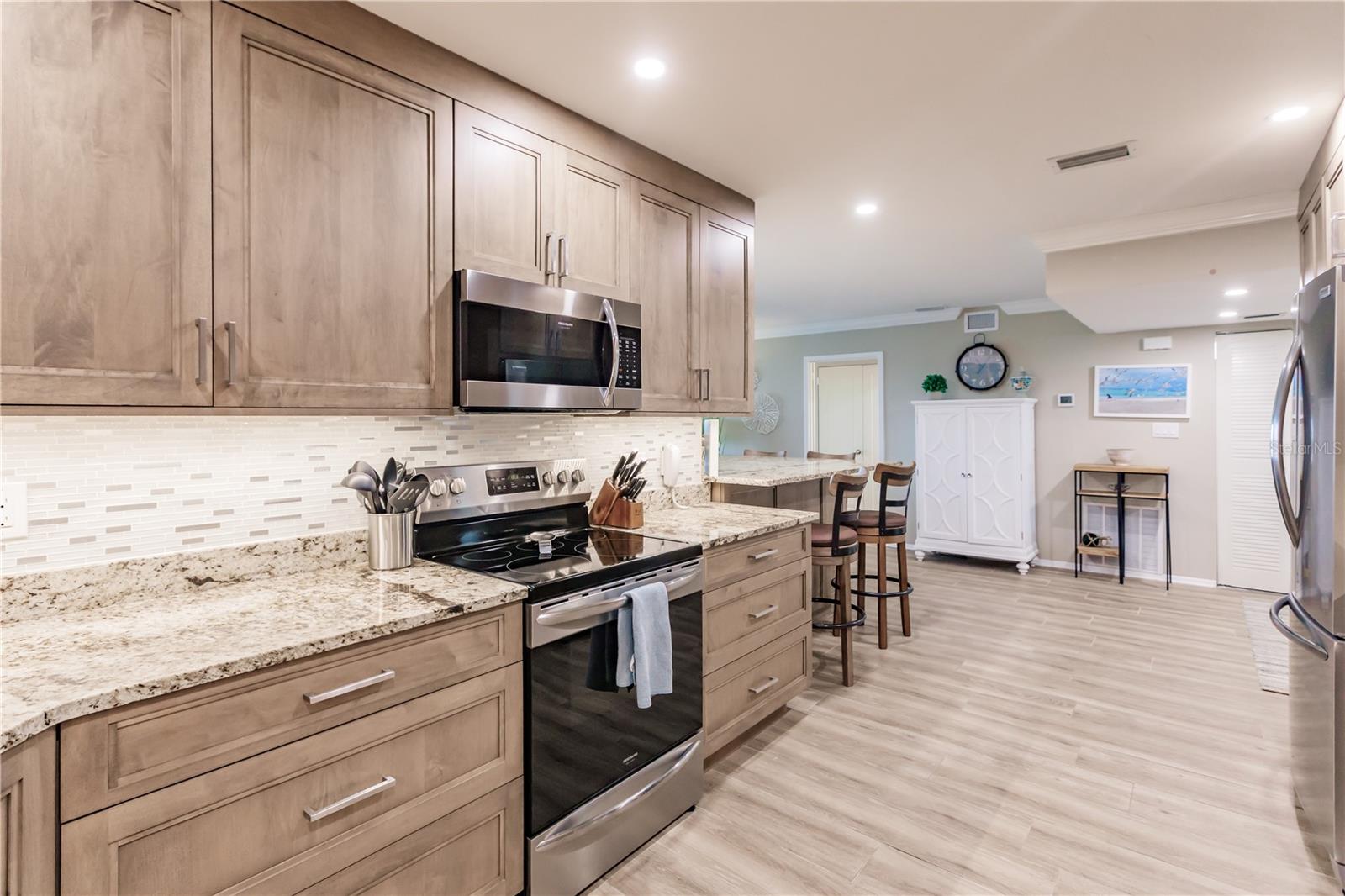 1255 E PEPPERTREE DR #602, SARASOTA, FL, 34242