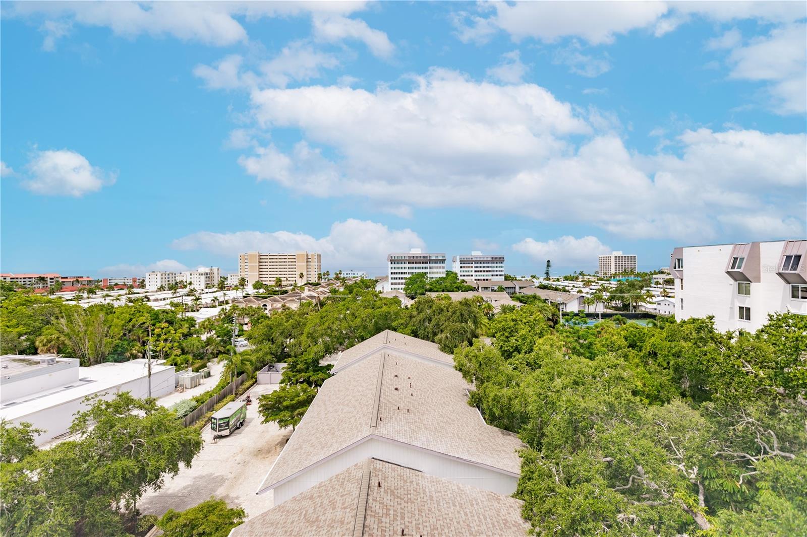 1255 E PEPPERTREE DR #601, SARASOTA, FL, 34242