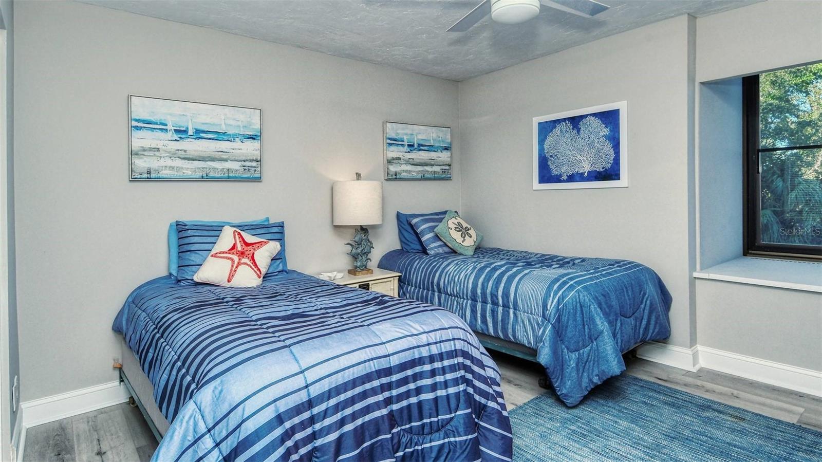 1255 E PEPPERTREE DR #305, SARASOTA, FL, 34242