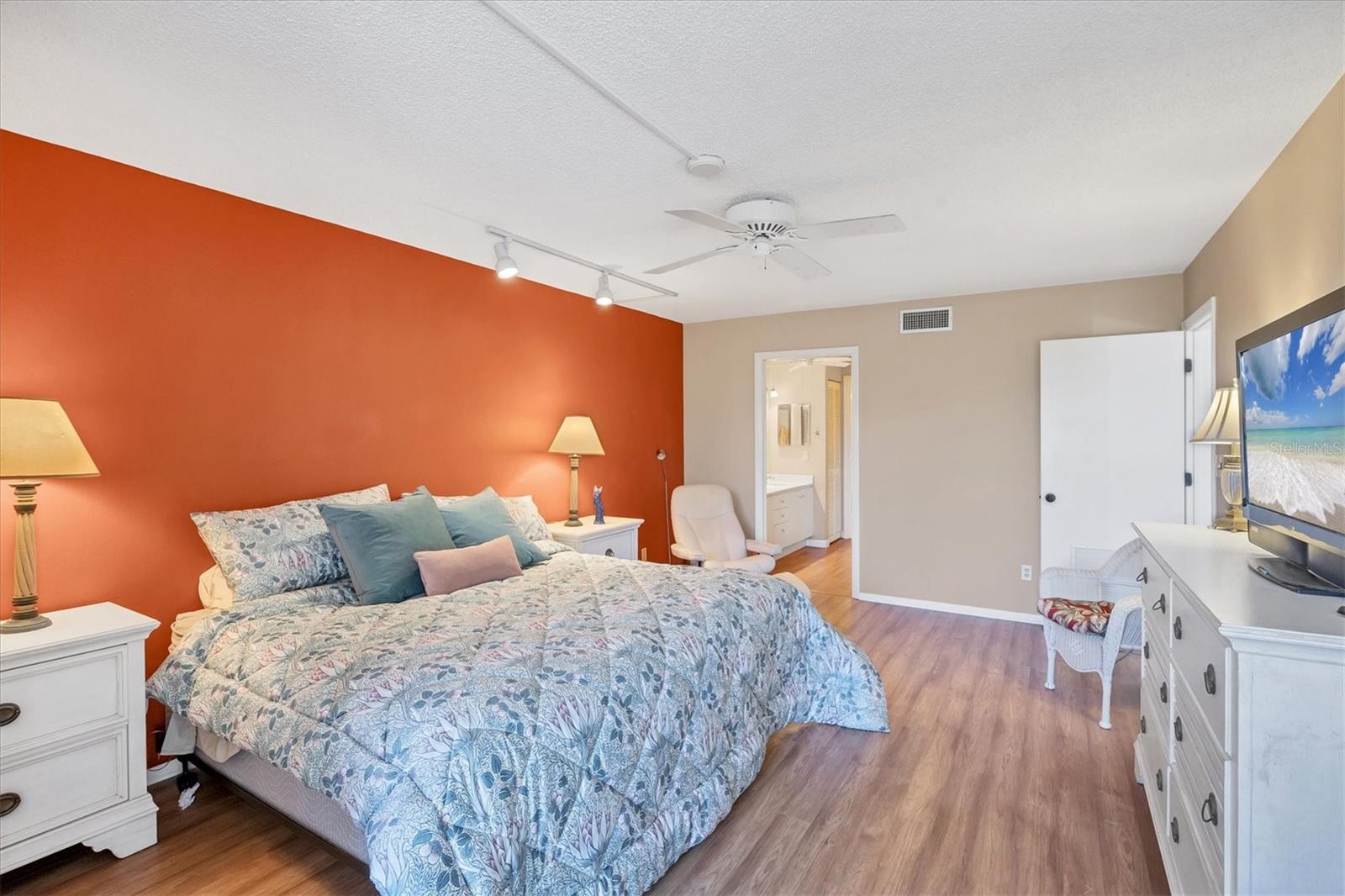 825 BAYPORT WAY #825, LONGBOAT KEY, FL, 34228