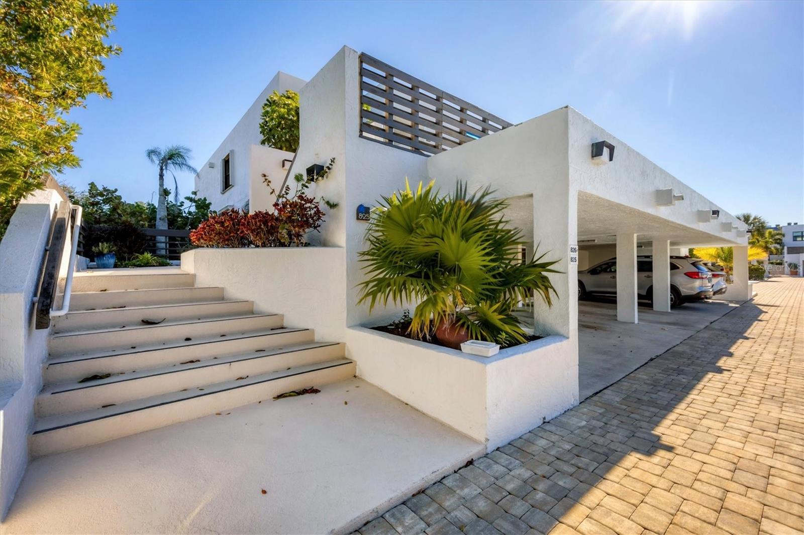 825 BAYPORT WAY #825, LONGBOAT KEY, FL, 34228