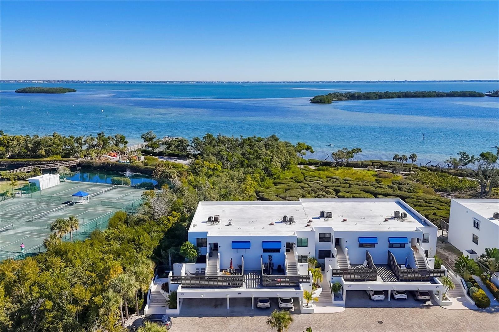 825 BAYPORT WAY #825, LONGBOAT KEY, FL, 34228