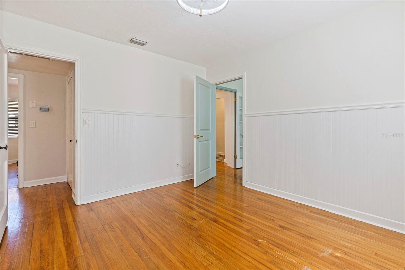 1610 14TH ST N, ST PETERSBURG, FL, 33704