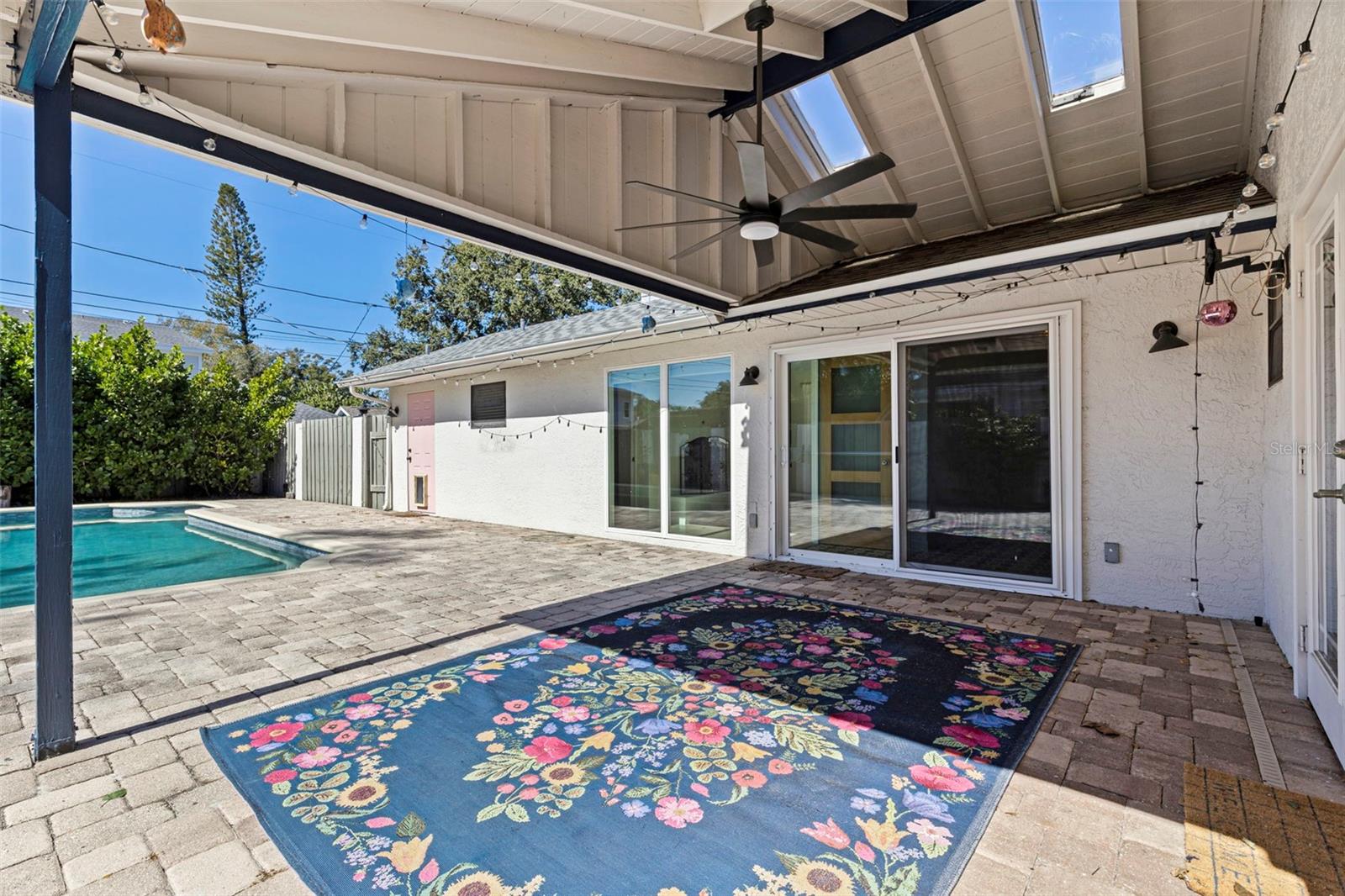 1610 14TH ST N, ST PETERSBURG, FL, 33704