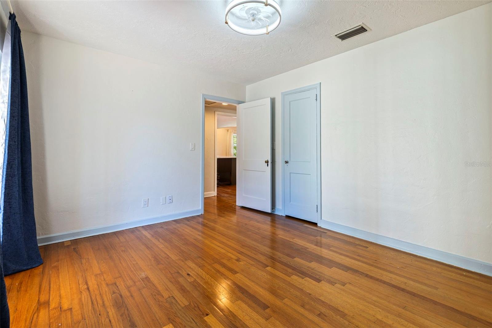 1610 14TH ST N, ST PETERSBURG, FL, 33704