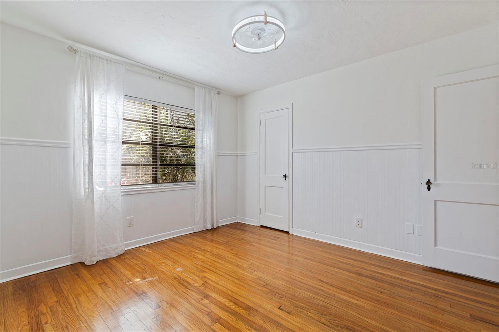 1610 14TH ST N, ST PETERSBURG, FL, 33704