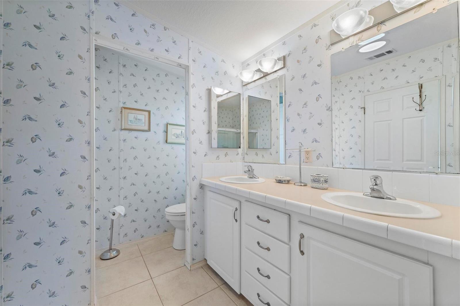 1000 KINGS HWY #413, PORT CHARLOTTE, FL, 33980