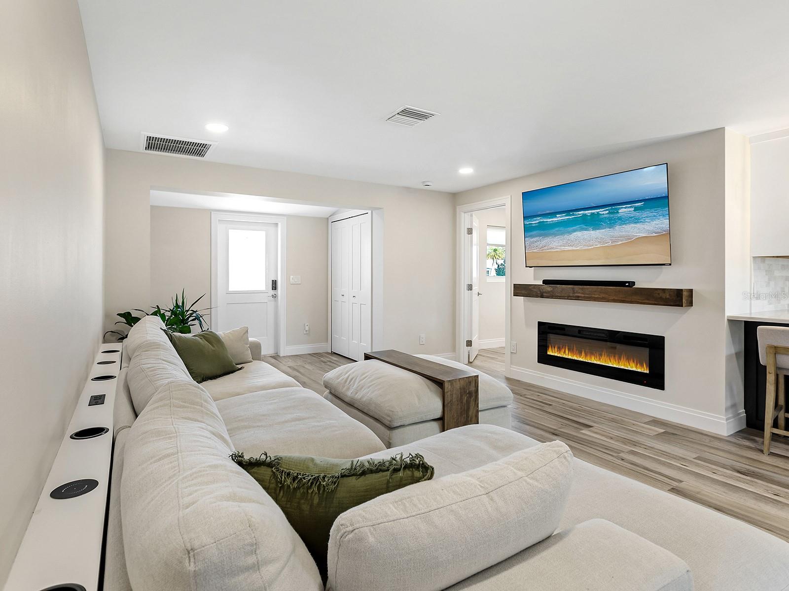 5354 KNOLLWOOD PL, SARASOTA, FL, 34232