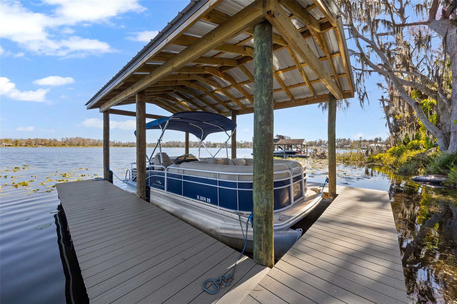 1006 LAKE COOPER DR, LUTZ, FL, 33548