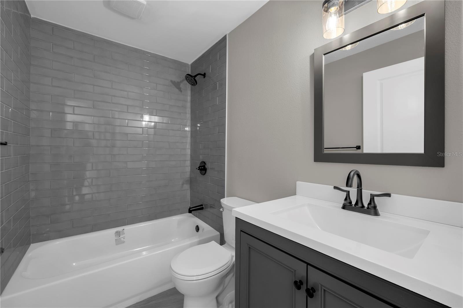 21161 KNOLLWOOD AVE, PORT CHARLOTTE, FL, 33952