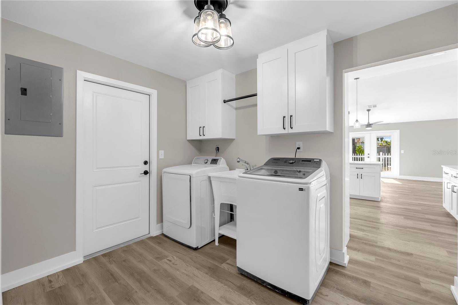 21161 KNOLLWOOD AVE, PORT CHARLOTTE, FL, 33952