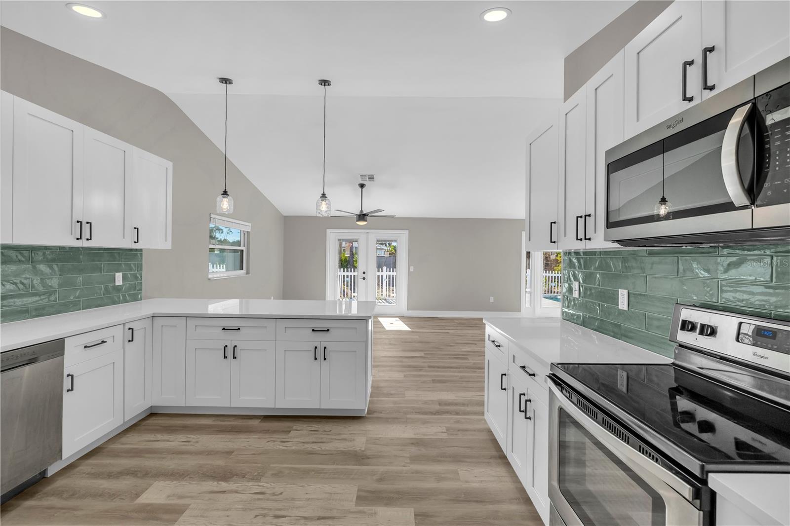 21161 KNOLLWOOD AVE, PORT CHARLOTTE, FL, 33952