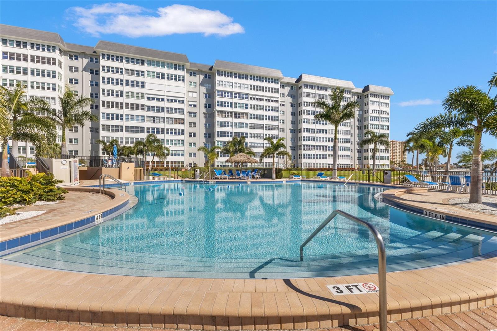 5130 BRITTANY DR S #808, ST PETERSBURG, FL, 33715