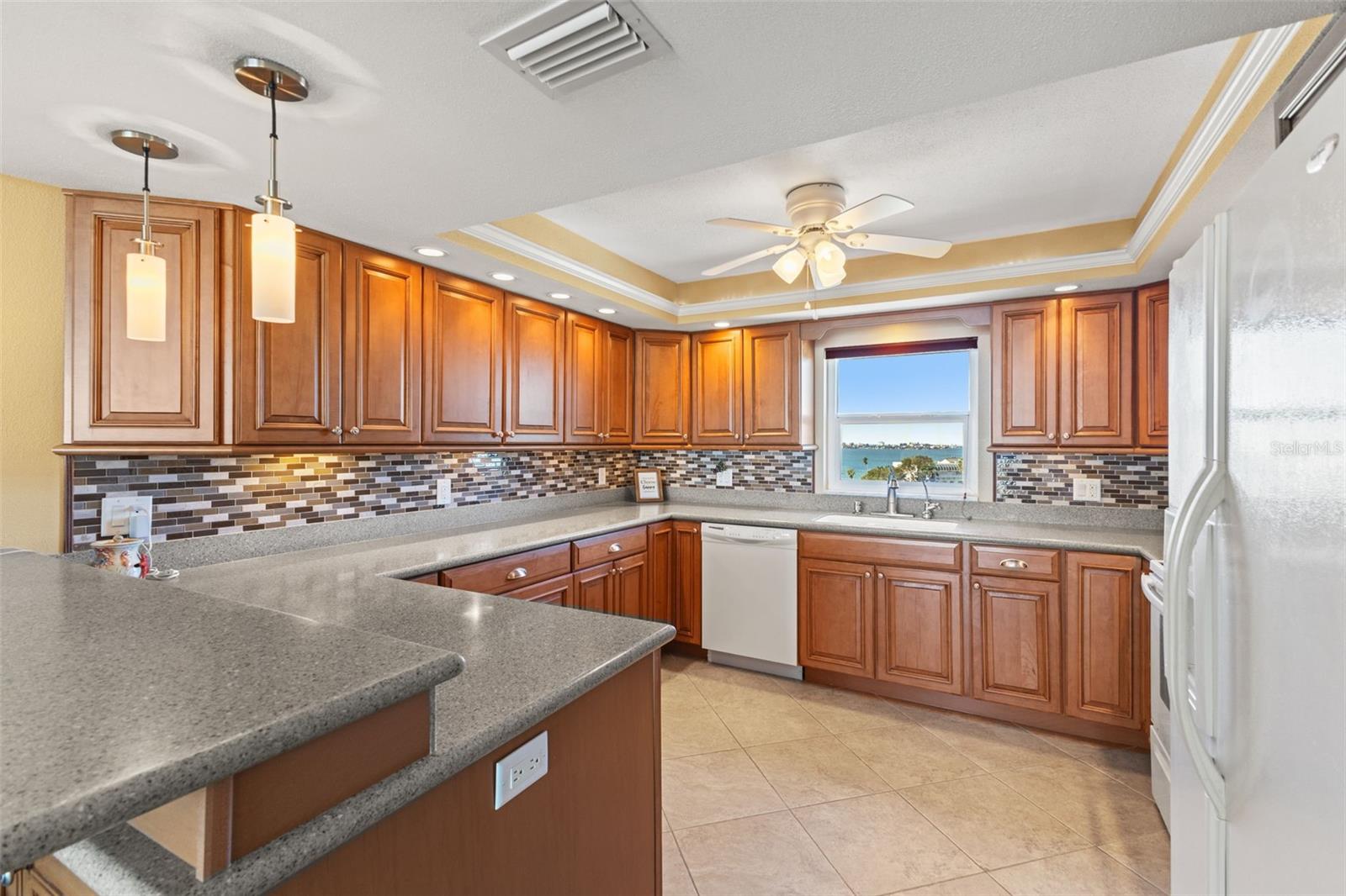 5130 BRITTANY DR S #808, ST PETERSBURG, FL, 33715