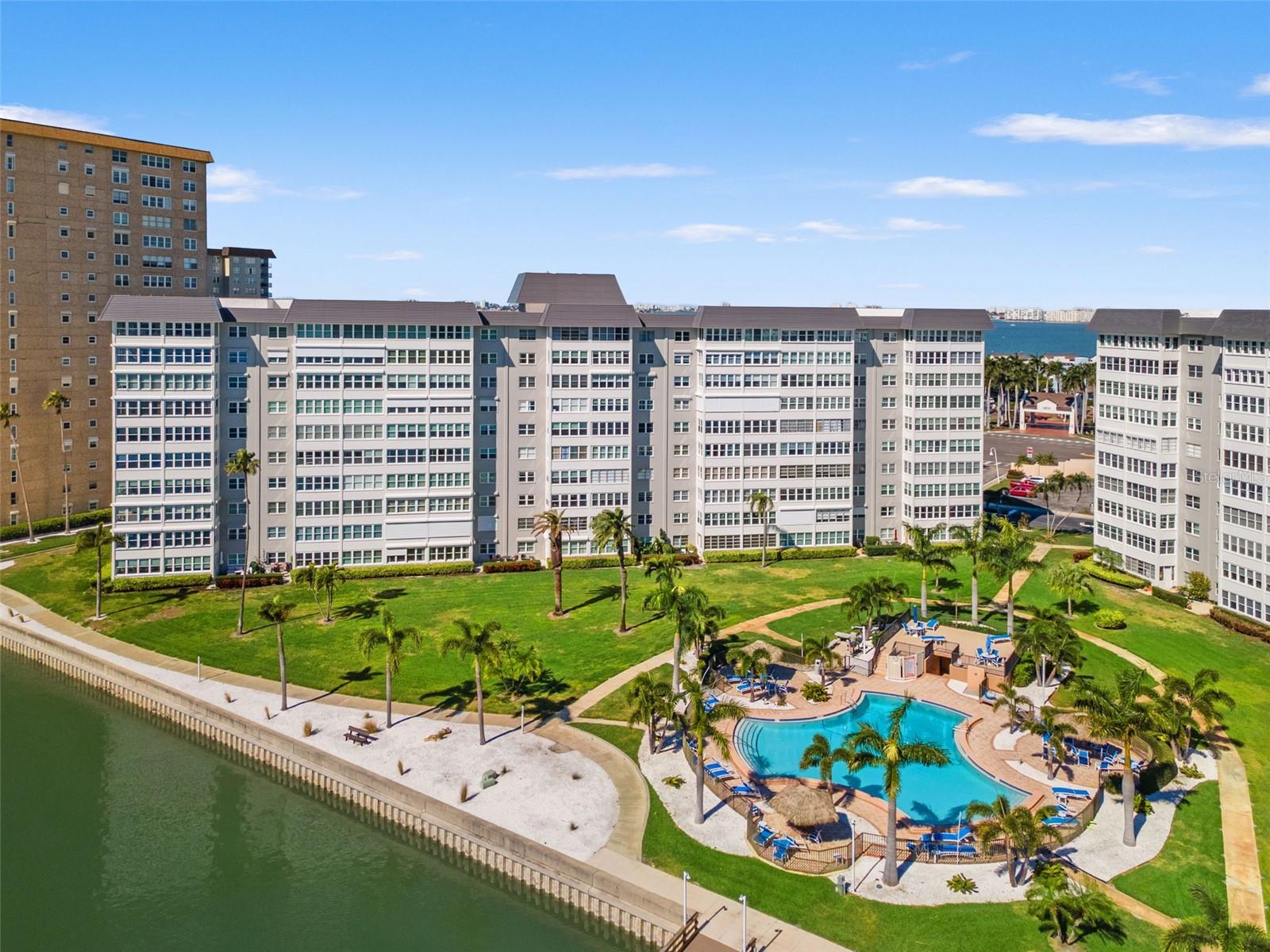 5130 BRITTANY DR S #808, ST PETERSBURG, FL, 33715