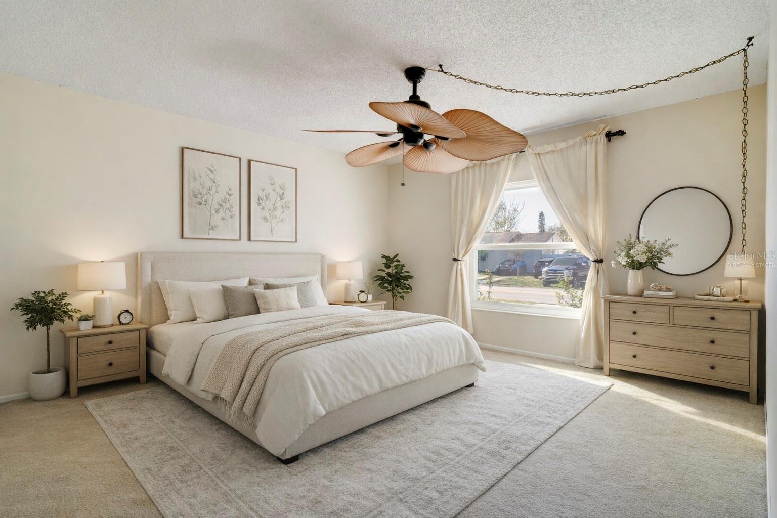 681 ROYAL PALM DR, KISSIMMEE, FL, 34743