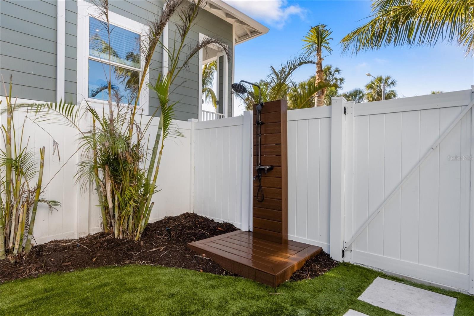 211 81ST ST #B, HOLMES BEACH, FL, 34217