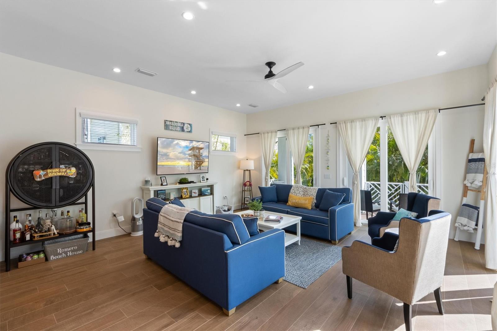 211 81ST ST #B, HOLMES BEACH, FL, 34217