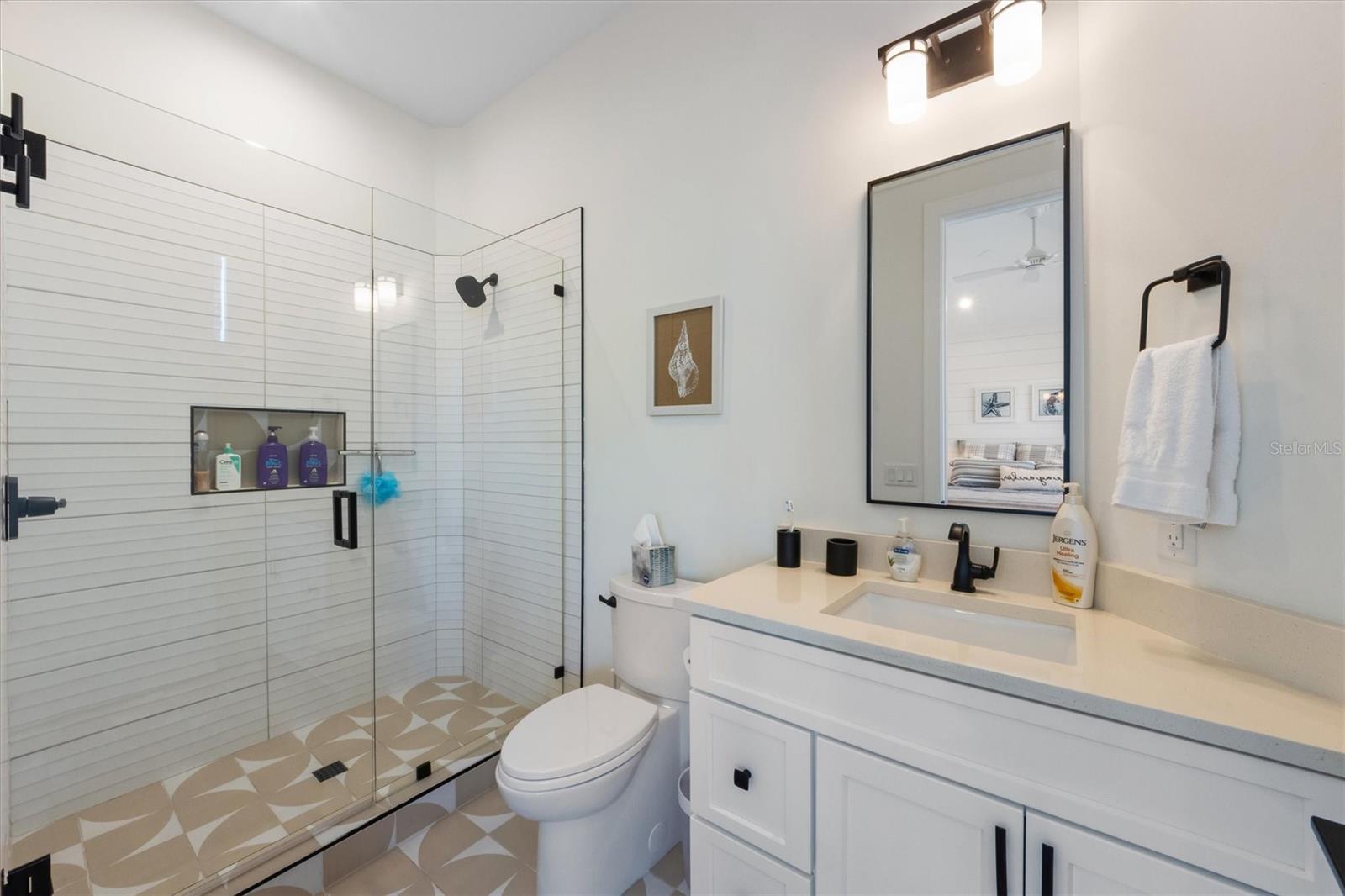 211 81ST ST #B, HOLMES BEACH, FL, 34217