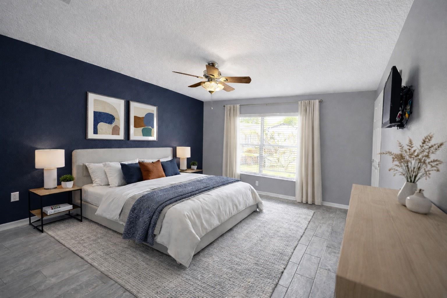 2329 SOUTH AVE, LEESBURG, FL, 34748