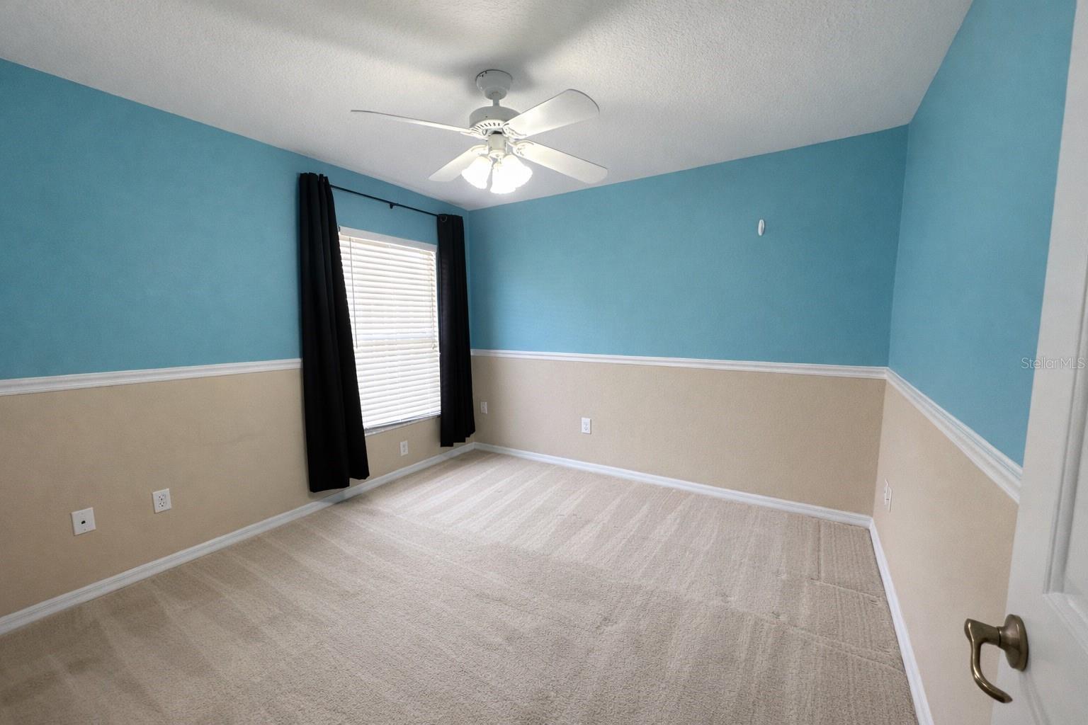 2329 SOUTH AVE, LEESBURG, FL, 34748