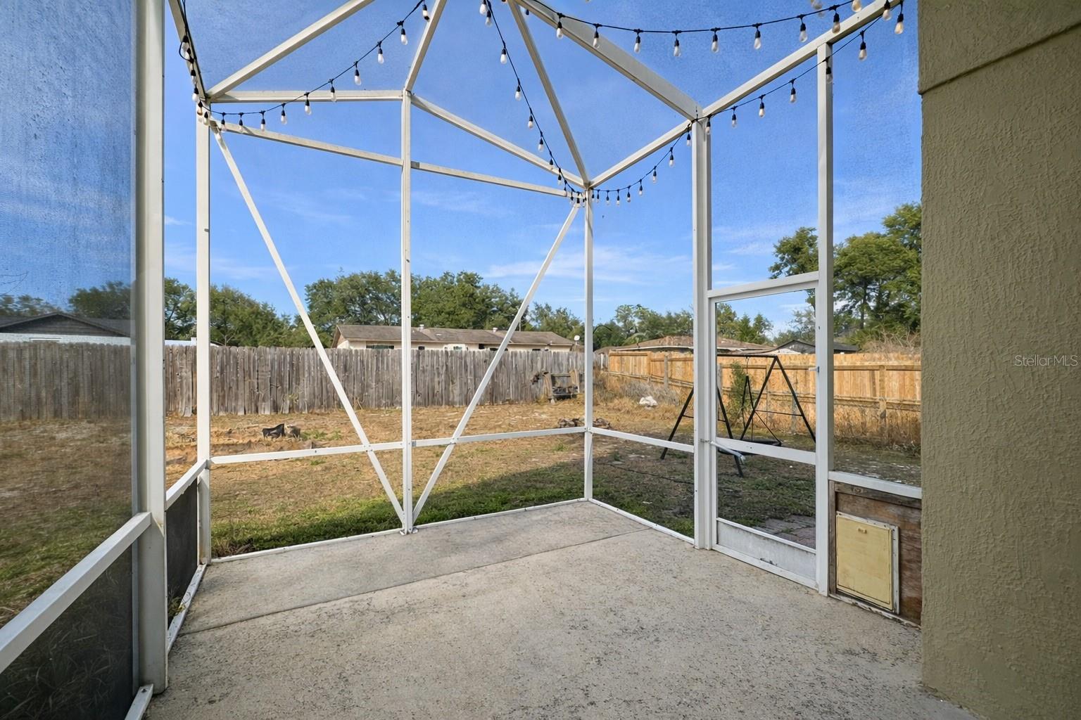 2329 SOUTH AVE, LEESBURG, FL, 34748