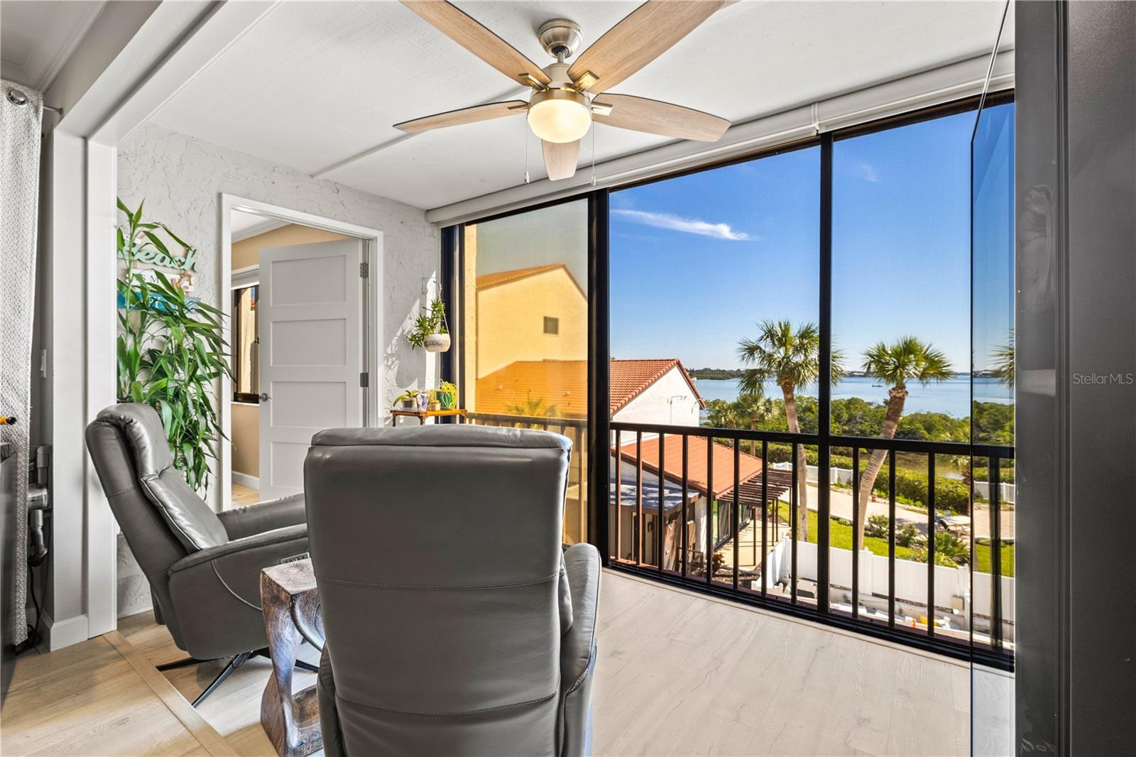 1602 STICKNEY POINT RD #307, SARASOTA, FL, 34231