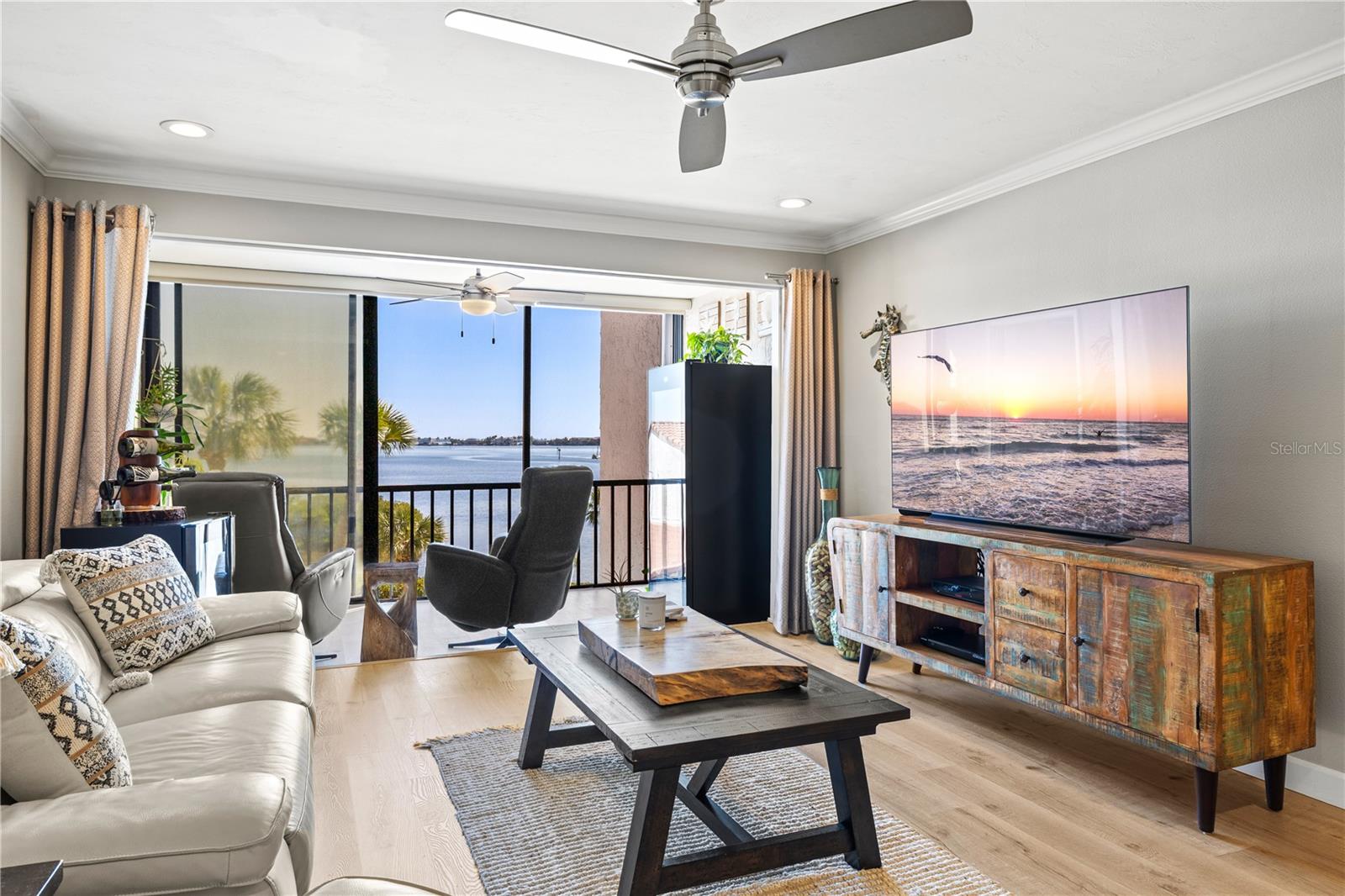 1602 STICKNEY POINT RD #307, SARASOTA, FL, 34231