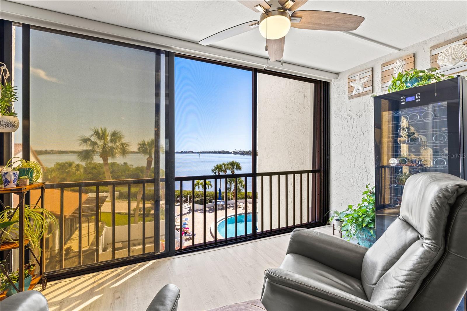 1602 STICKNEY POINT RD #307, SARASOTA, FL, 34231