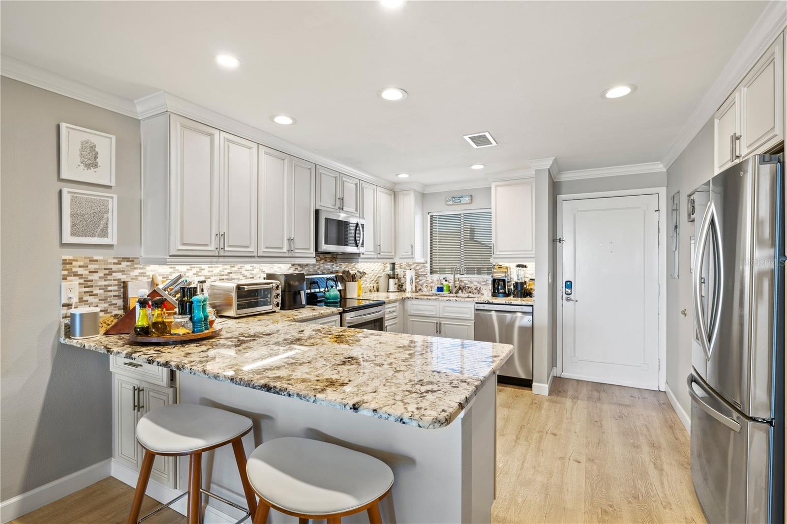 1602 STICKNEY POINT RD #307, SARASOTA, FL, 34231