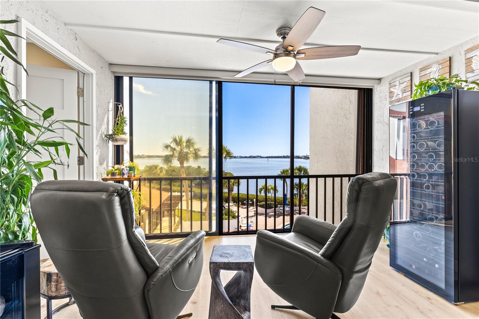 1602 STICKNEY POINT RD #307, SARASOTA, FL, 34231