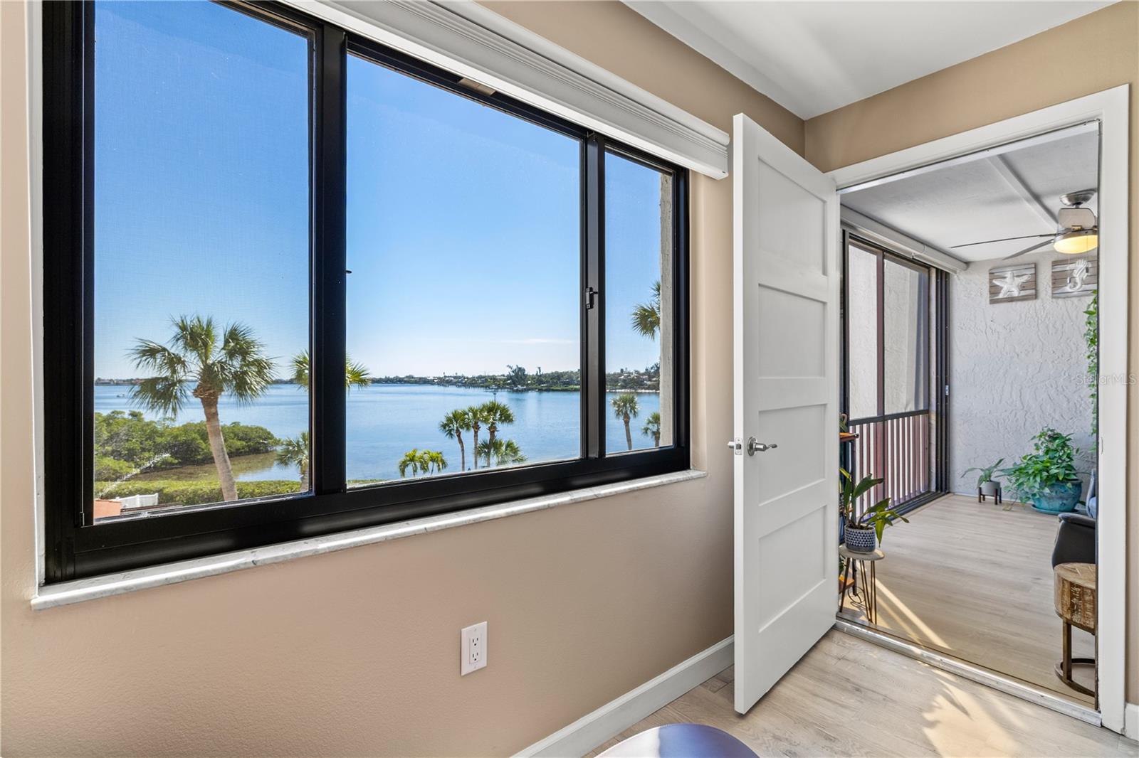 1602 STICKNEY POINT RD #307, SARASOTA, FL, 34231