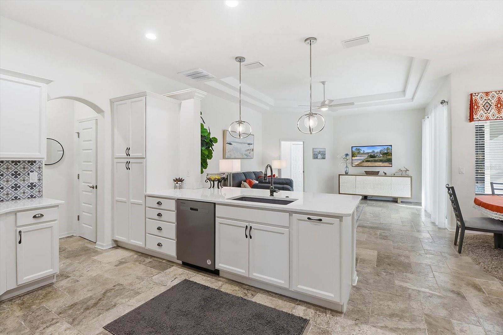 4651 N MAPLEVIEW WAY, BEVERLY HILLS, FL, 34465