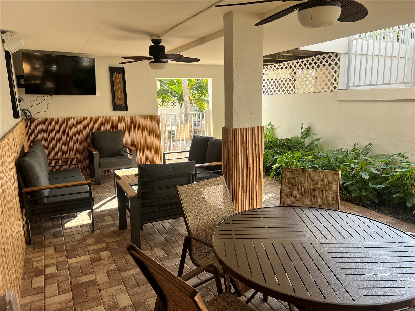 1001 POINT OF ROCKS RD #609, SARASOTA, FL, 34242