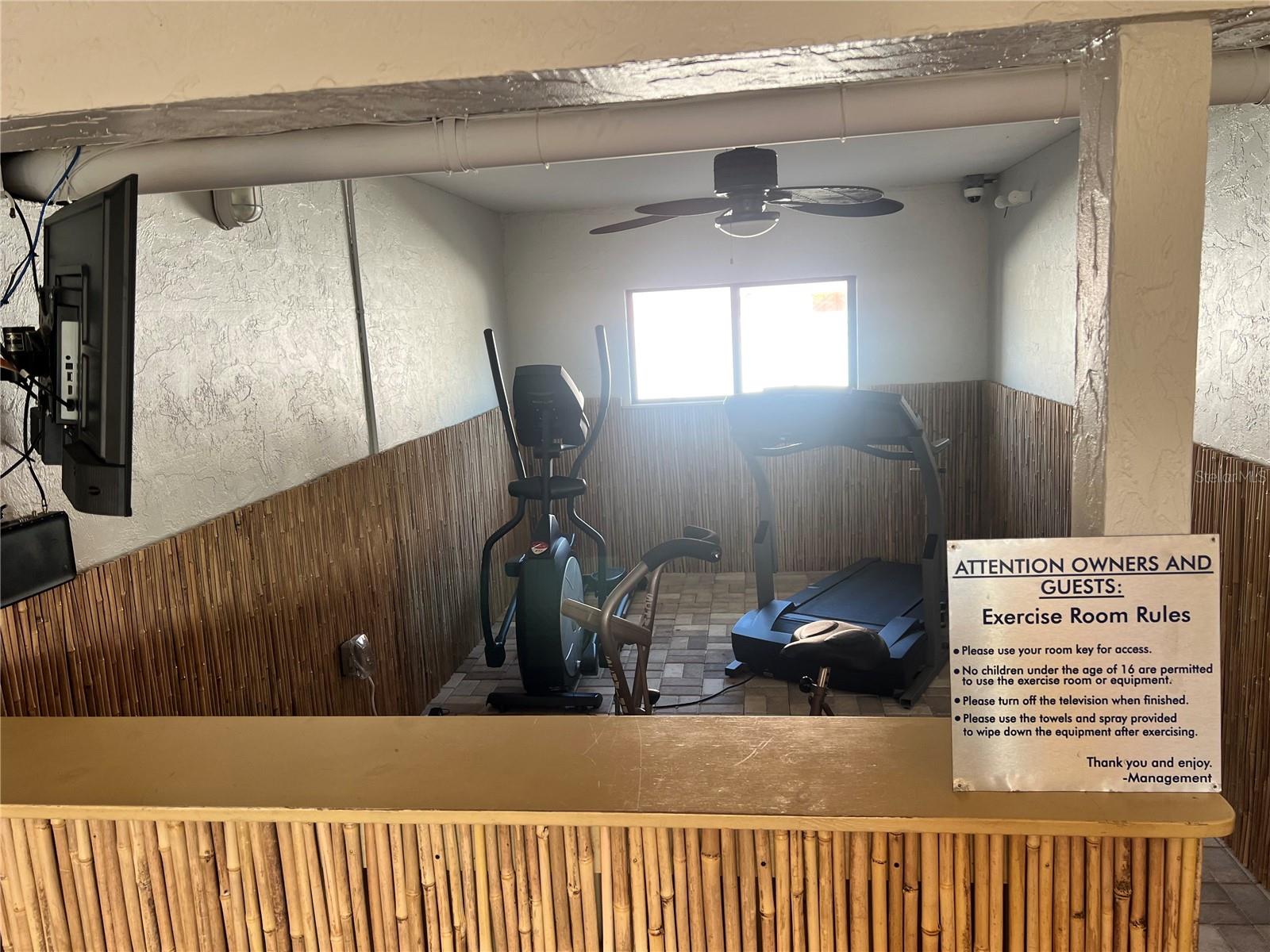 1001 POINT OF ROCKS RD #609, SARASOTA, FL, 34242