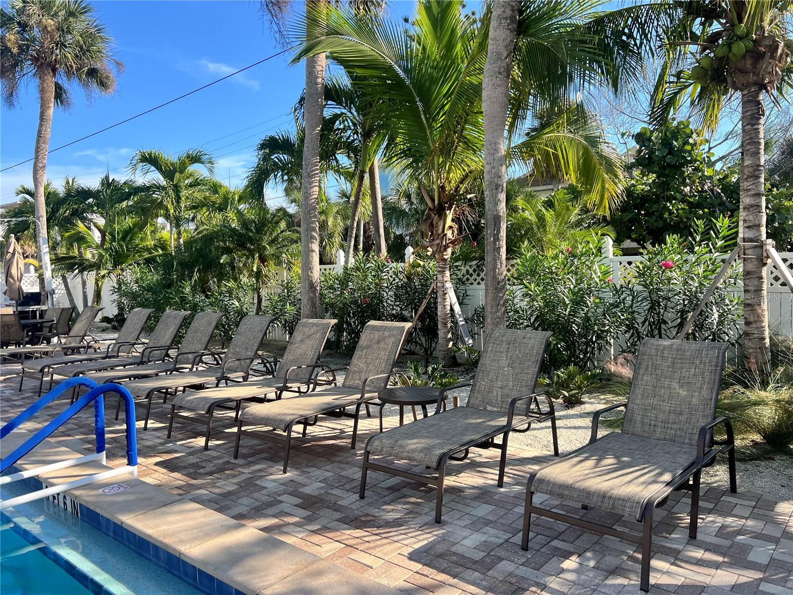 1001 POINT OF ROCKS RD #609, SARASOTA, FL, 34242