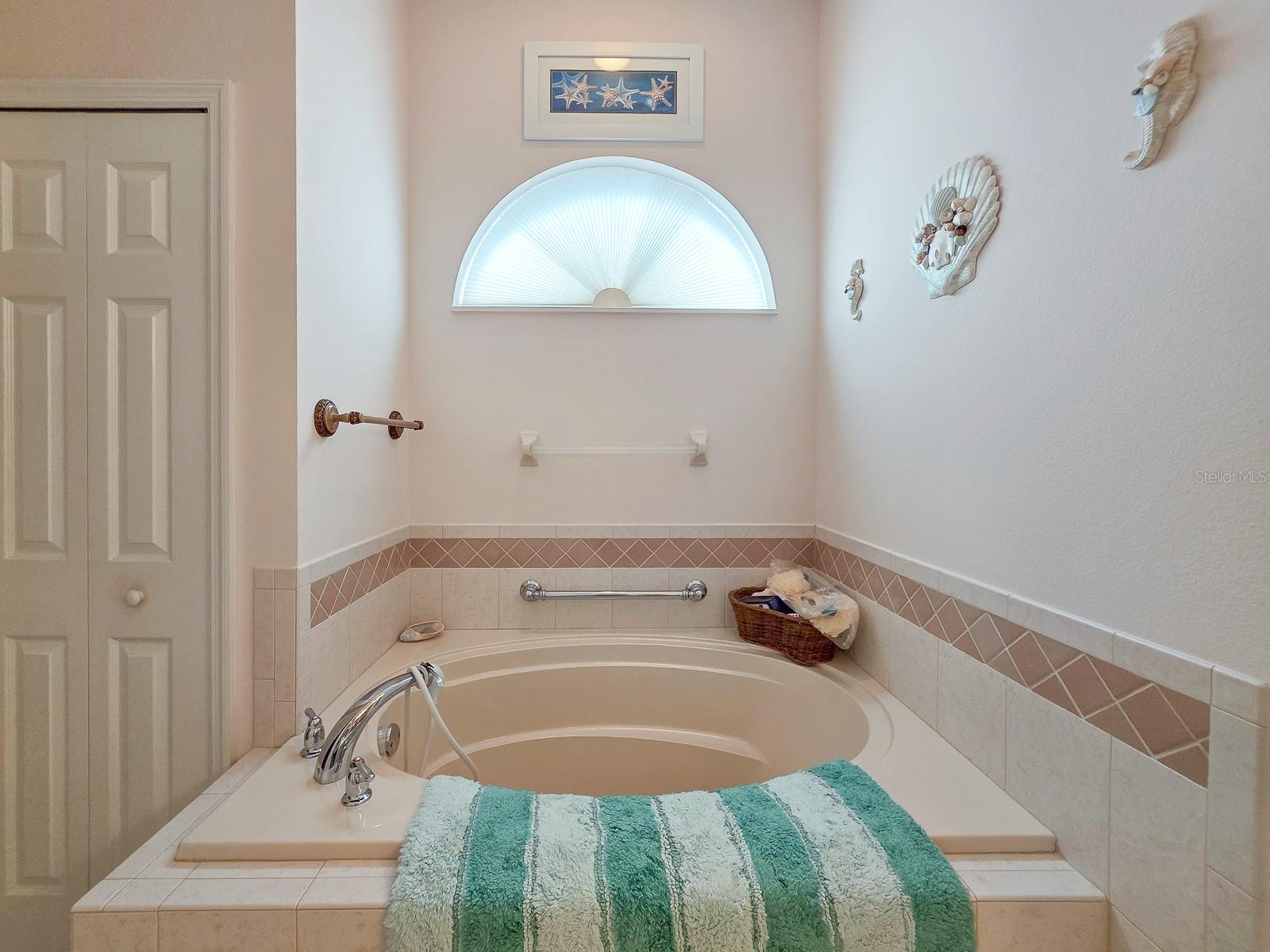 154 ARENA LAKE DR, PALM COAST, FL, 32137