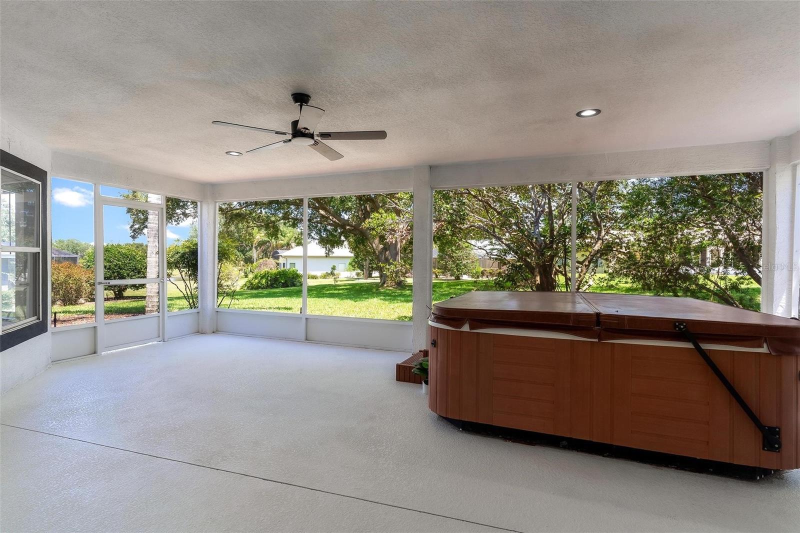 39634 HARBOR HILLS BLVD BLVD, LADY LAKE, FL, 32159